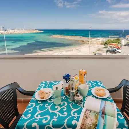 Appartement Breathtaking Seaview In Porto Torres