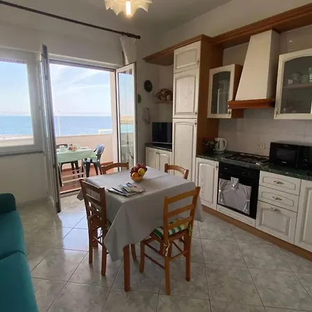 Breathtaking Seaview In Apartment Porto Torres